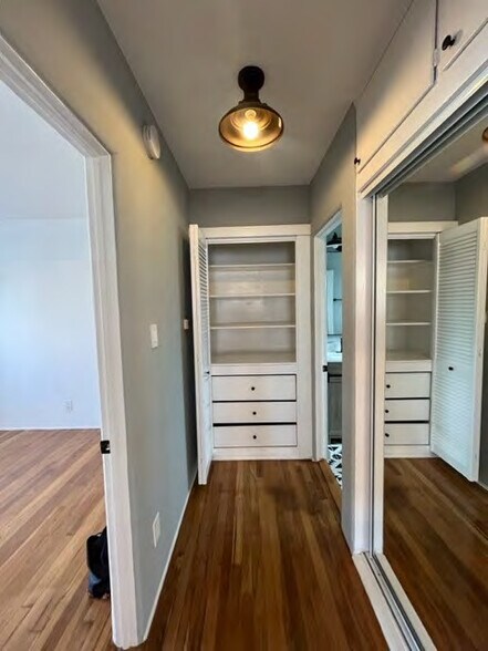 More Photos Of 2517 20th St, Santa Monica Apartments For Sale