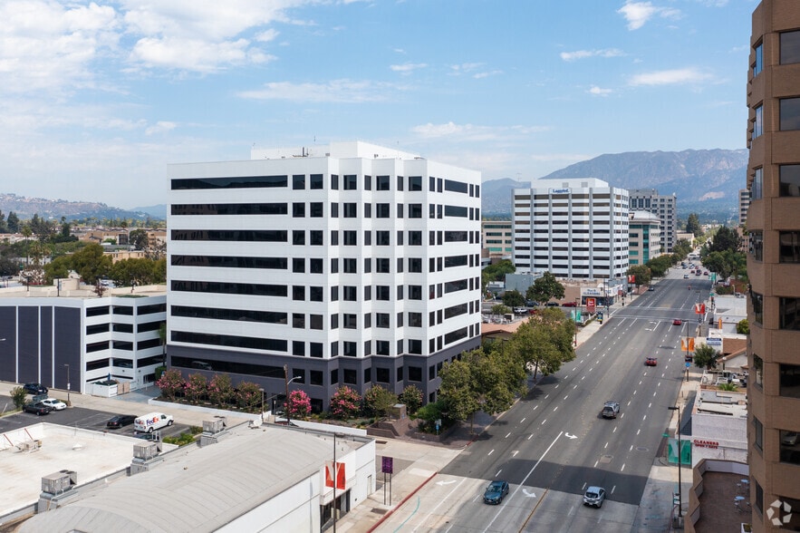 More Photos Of 35 N lake Ave, Pasadena Coworking Space