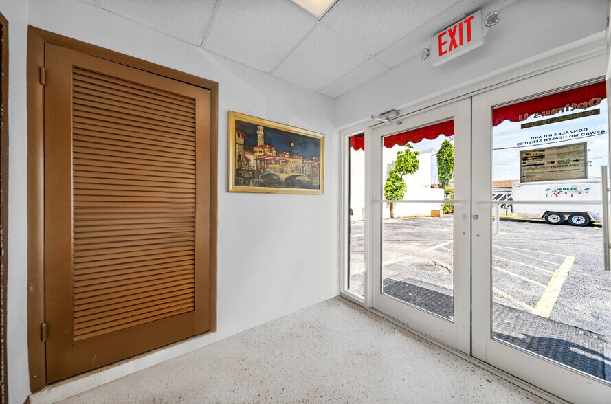 More Photos Of 3401 NW 7th St, Miami Medical For Lease