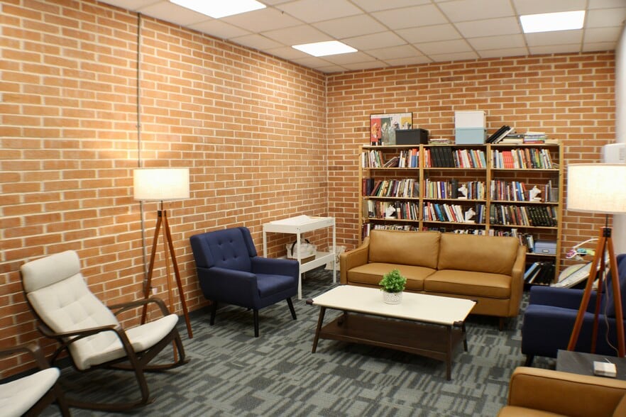 More Photos Of 4265 E Lucas Dr, Beaumont Religious Facility For Sale