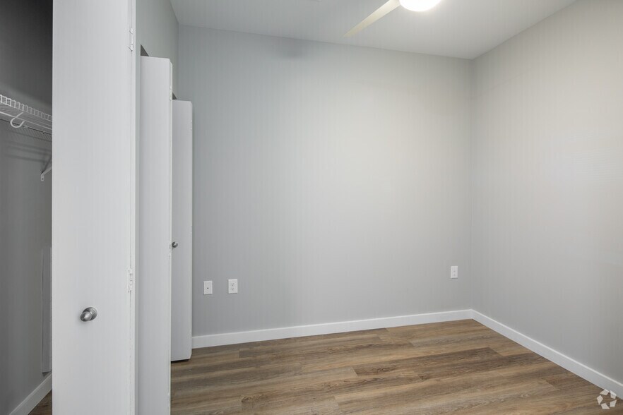 More Photos Of 4040 Travis Dr, Nashville Apartments For Sale
