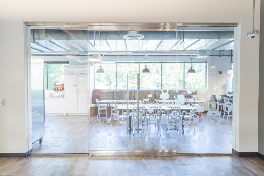 More Photos Of 1400 Montefino Ave, Diamond Bar Office For Sale