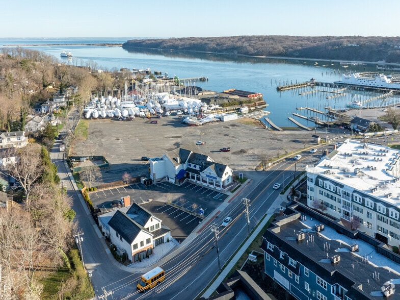 More Photos Of 154 W Broadway, Port Jefferson Restaurant For Lease
