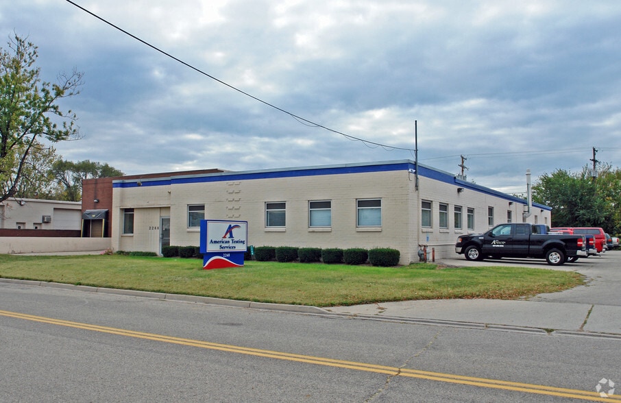 More Photos Of 2268 N Moraine Dr, Moraine Warehouse For Lease