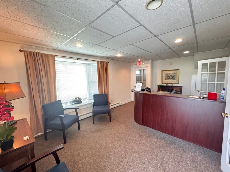 More Photos Of 1147 Troy Schenectady Rd, Latham Office For Sale
