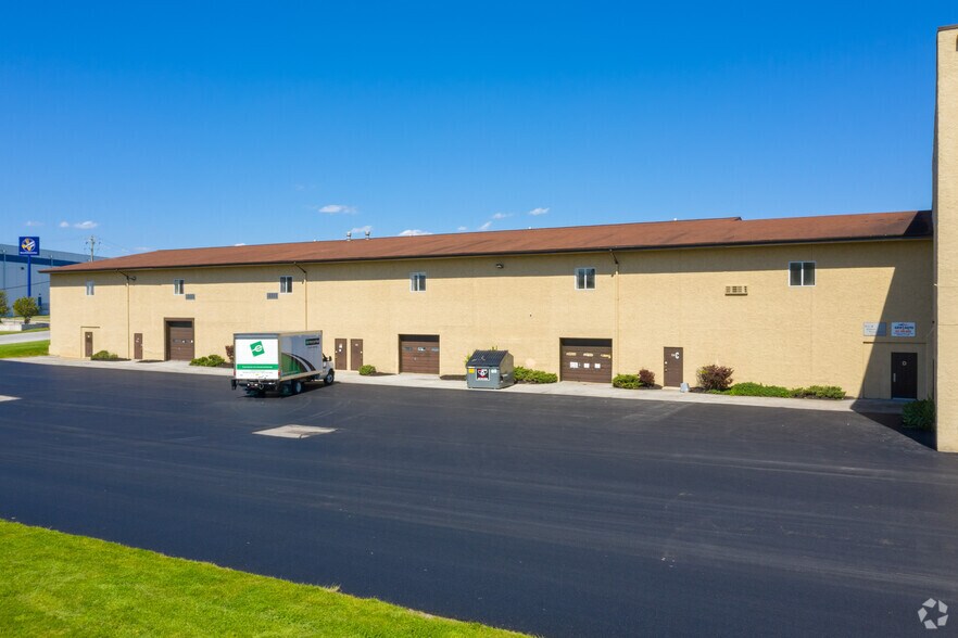 More Photos Of 300 Cornell Dr, Wilmington Light Distribution For Lease