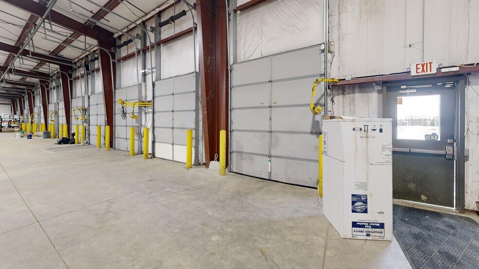 More Photos Of 6119 Highview Dr, Fort Wayne Warehouse For Sale