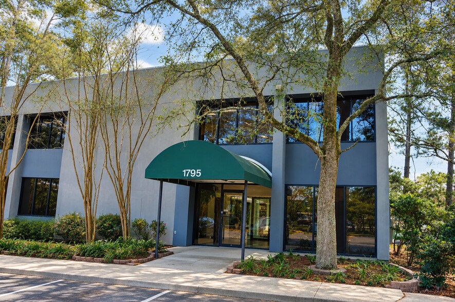Primary Photo Of 1795 W Causeway Approach, Mandeville Loft Creative Space For Lease