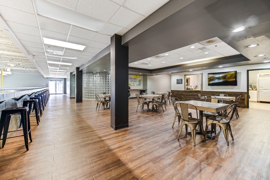 More Photos Of 7525 Taft St, Merrillville Religious Facility For Sale