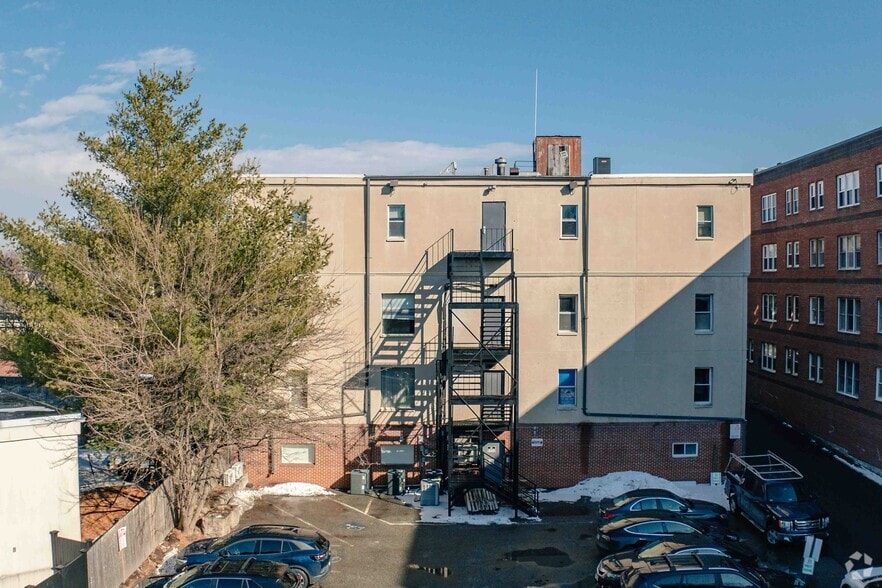 More Photos Of 2464 Massachusetts Ave, Cambridge Office For Lease