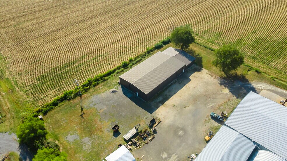 More Photos Of 2948 State Highway V, Matthews Light Manufacturing For Sale