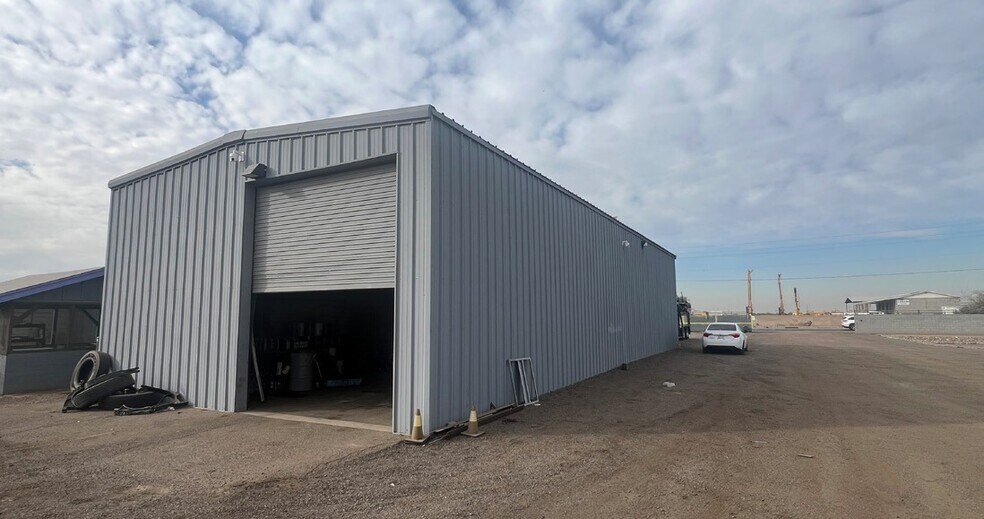 More Photos Of 5251 S 43rd Ave, Phoenix Contractor Storage Yard For Lease