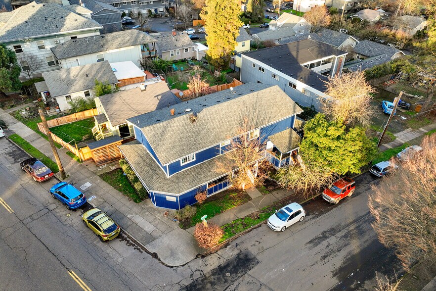 Primary Photo Of 4346-4350 SE Milwaukie Ave, Portland Apartments For Sale