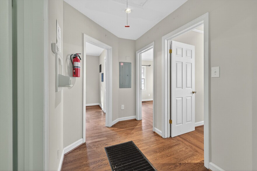 More Photos Of 1393 Church St, Decatur Office Residential For Sale