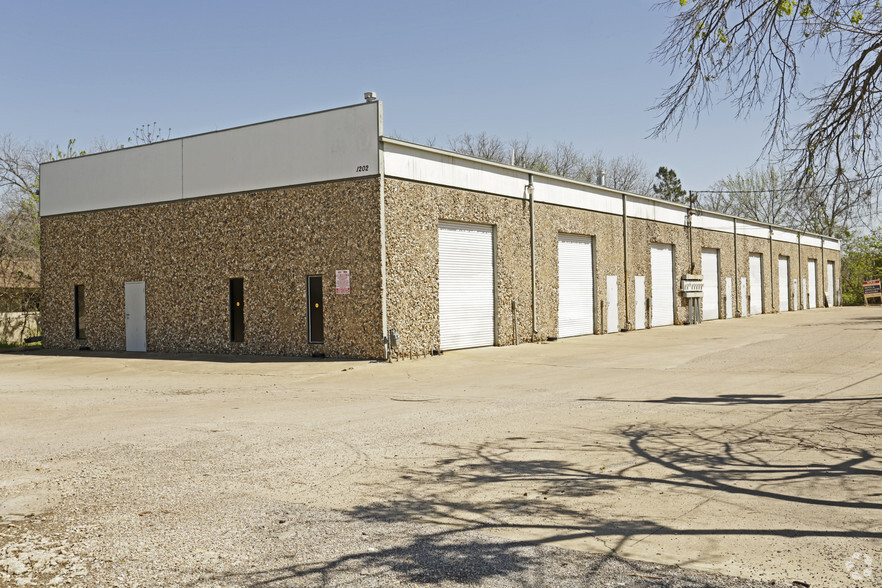 Primary Photo Of 1202 S Alexander Ave, Duncanville Warehouse For Lease