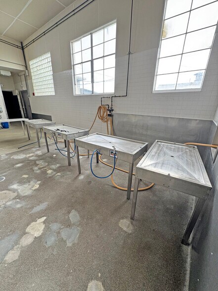 More Photos Of 23250 Maffei Rd, Sonoma Warehouse For Sale