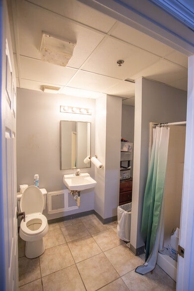 More Photos Of 1205 Crown Park Cir, Winter Garden Warehouse For Sale