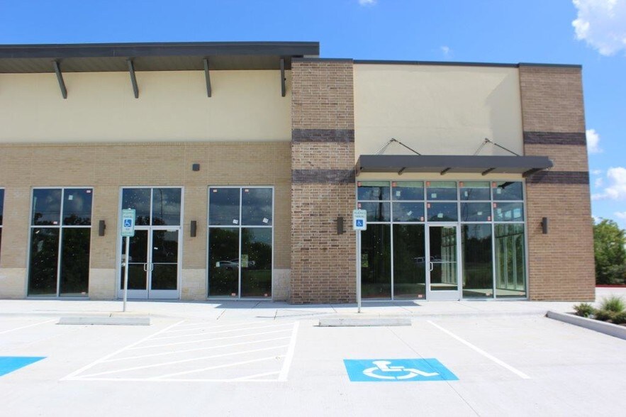 More Photos Of 3004 Holleman Dr S, College Station Storefront Retail Office For Sale