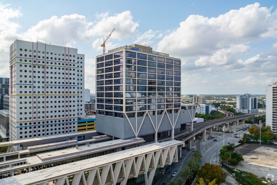 More Photos Of 700 NW Miamicentral Ave, Miami Office For Lease