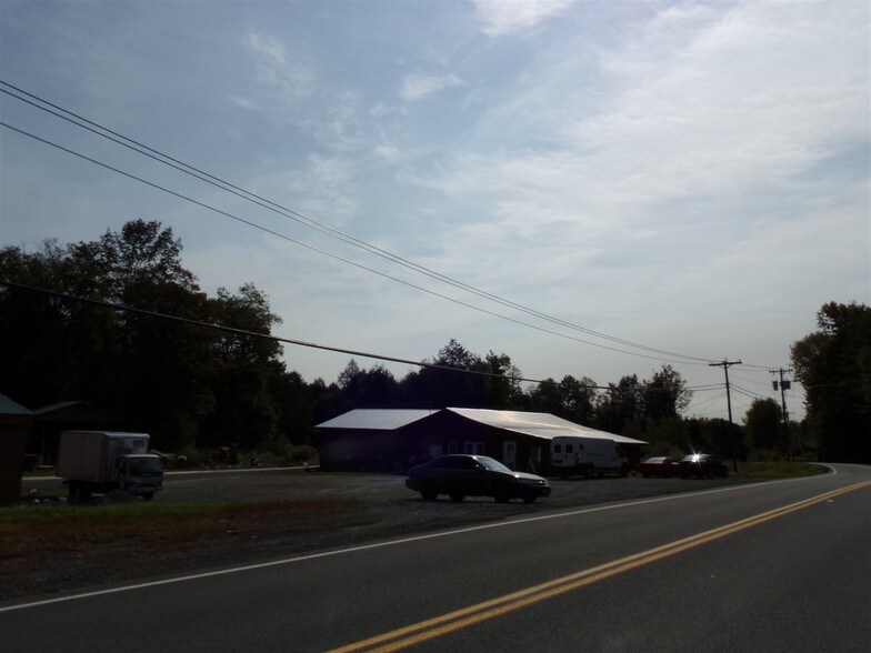 More Photos Of 290 Jeffersonville North Branch Rd, Jeffersonville Warehouse For Lease