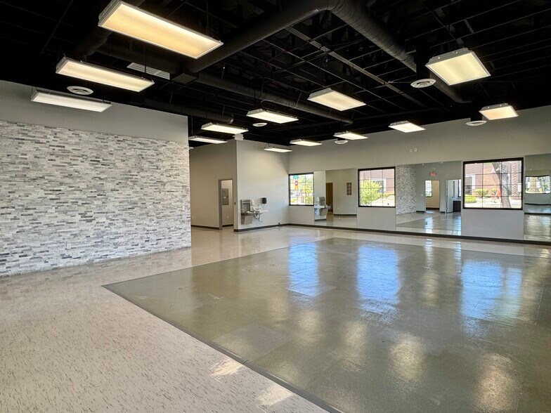 More Photos Of 8988 W Cheyenne Ave, Las Vegas Medical For Lease