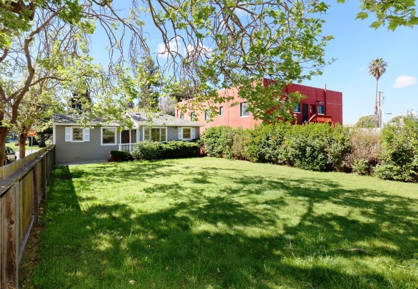 More Photos Of 2931 MacDonald Ave, Richmond Office Residential For Sale