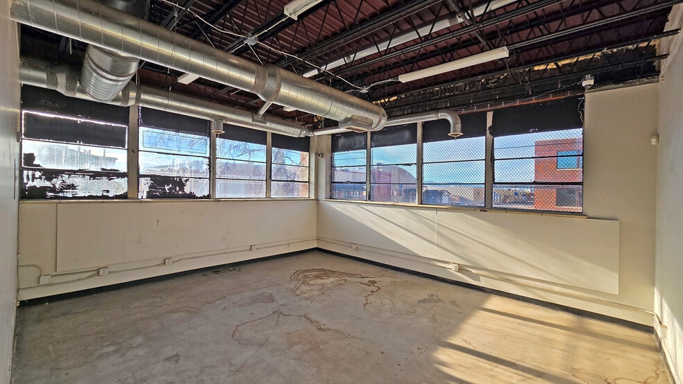 More Photos Of 150 Rio Grande Blvd, Denver Warehouse For Lease