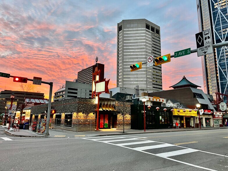 More Photos Of 302 Centre St S, Calgary Freestanding For Lease