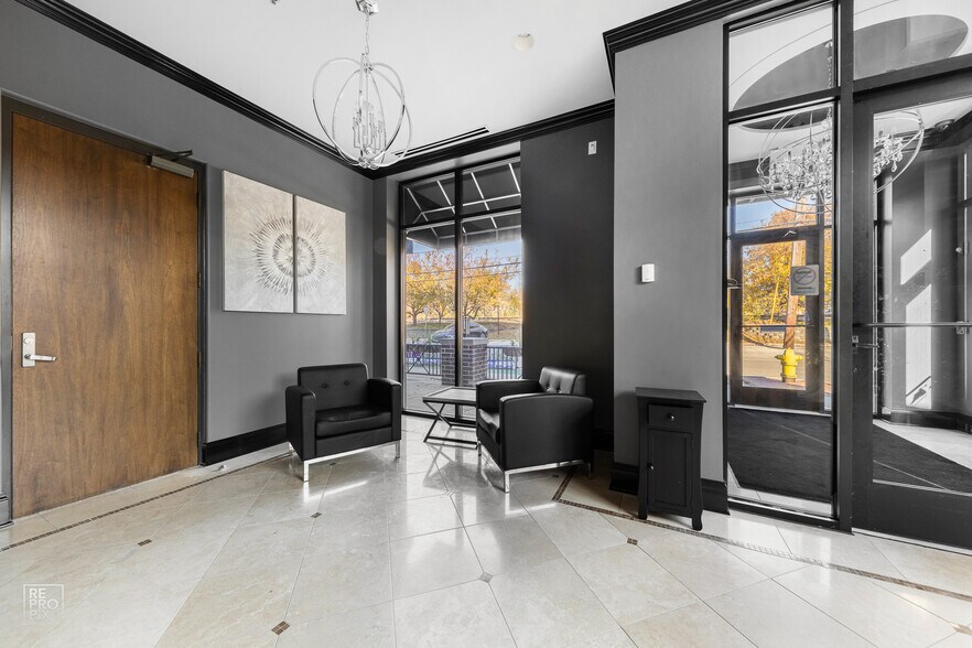 More Photos Of 1 Walker Ave, Clarendon Hills Office For Lease