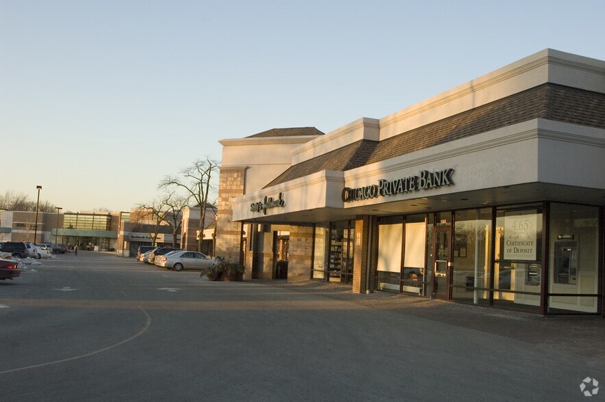More Photos Of 1127-1163 Church St, Northbrook Unknown For Lease