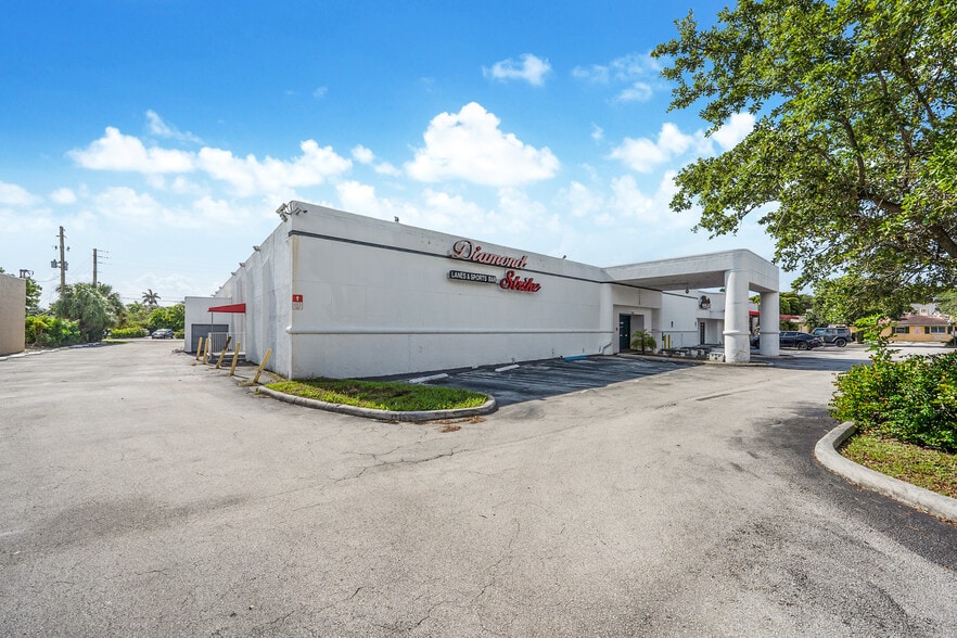 More Photos Of 2200 N Federal Hwy, Pompano Beach Bowling Alley For Sale