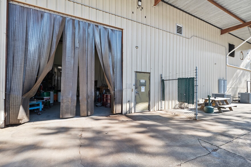 More Photos Of 2 Sunshine Blvd, Ormond Beach Light Distribution For Lease