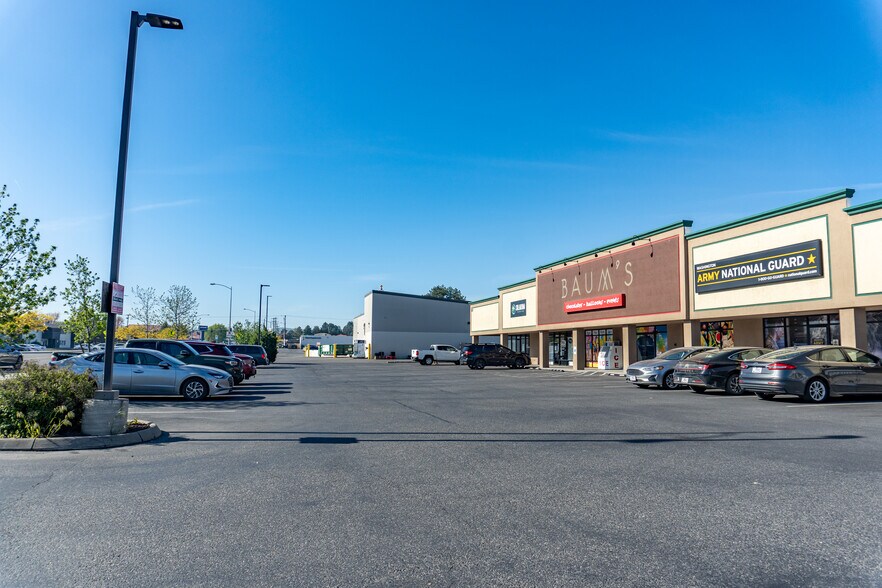 More Photos Of 513 N Edison St, Kennewick Storefront For Sale