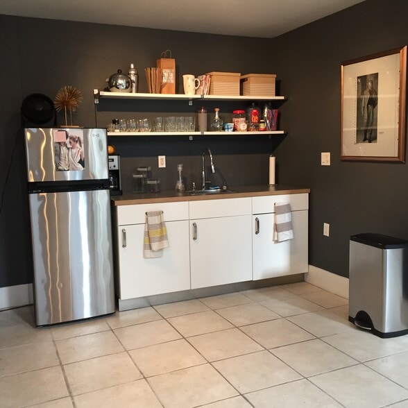 More Photos Of 83 Wiese St, San Francisco Office Residential For Lease