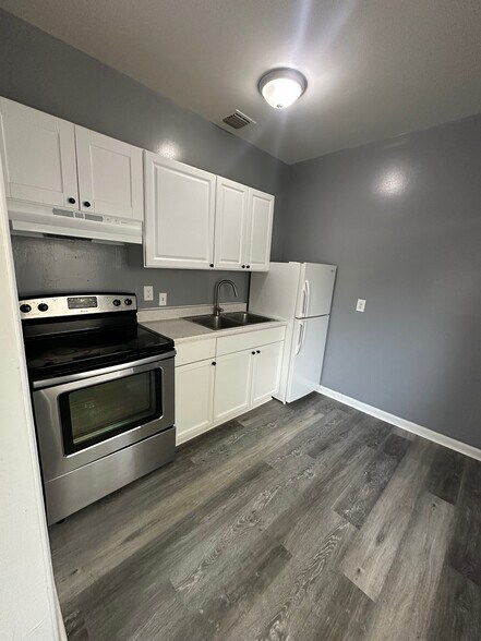 More Photos Of 1913 Division Ave, West Palm Beach Apartments For Sale