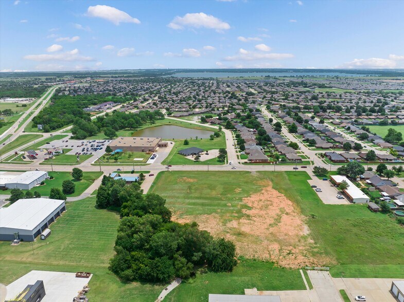 More Photos Of 301 S Yukon Pky, Yukon Land For Sale