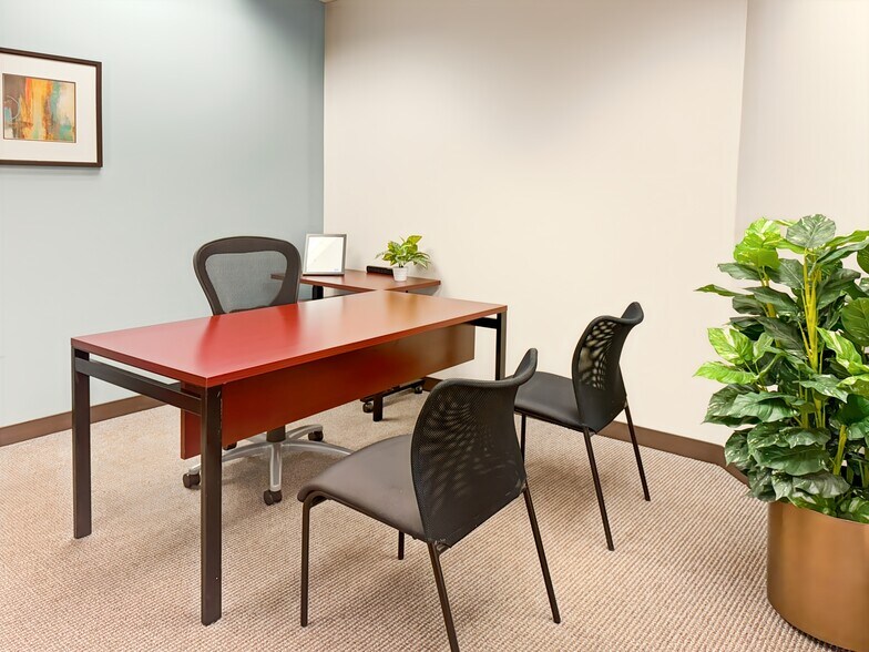 More Photos Of 1415 W 22nd St, Oak Brook Coworking Space