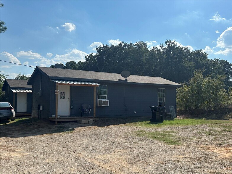 More Photos Of 2764 W Highway 199, Springtown Apartments For Sale