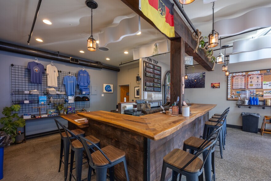 More Photos Of 313-323 Princeton Ave, Half Moon Bay Service For Lease
