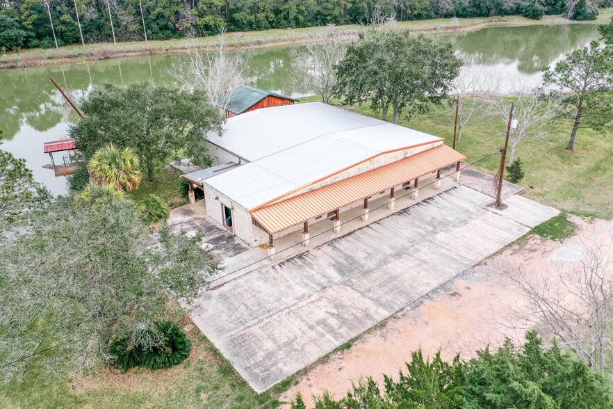 More Photos Of 850 County Road 149, Alvin Land For Sale