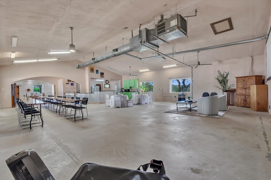 More Photos Of 4002 E Highway 290, Dripping Springs Freestanding For Sale