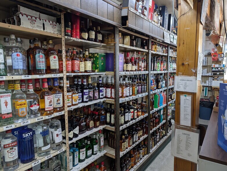 More Photos Of 1879 W River Rd, Oscoda General Retail For Sale