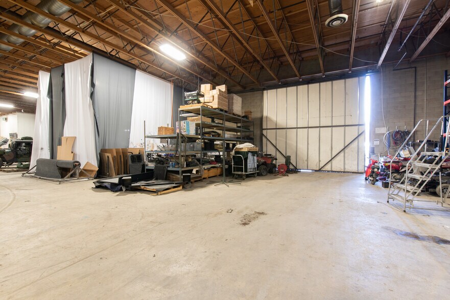 More Photos Of 248-282 W 33rd St, Ogden Unknown For Lease