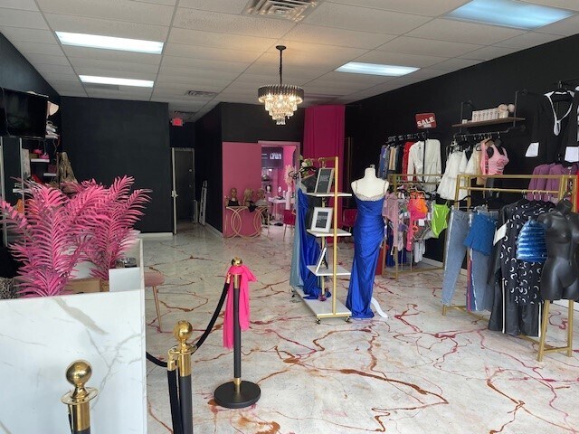 More Photos Of 11632-11660 Winnetka Ave N, Champlin General Retail For Sale