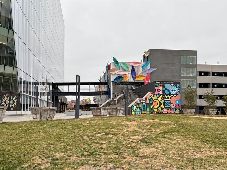 More Photos Of 2111-2283 S 67th St, Omaha Coworking Space