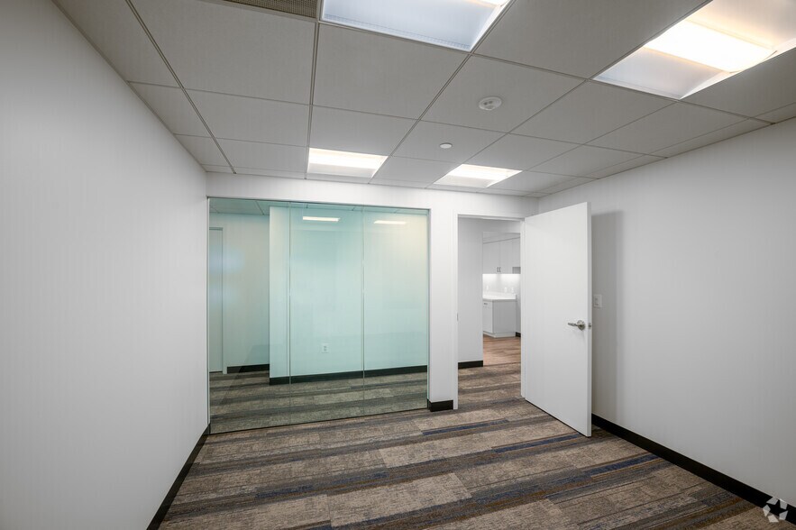 More Photos Of 1710 Rhode Island Ave NW, Washington Office For Lease