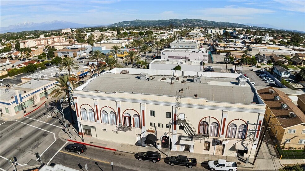 More Photos Of 917 Whittier Blvd, Montebello Storefront For Sale