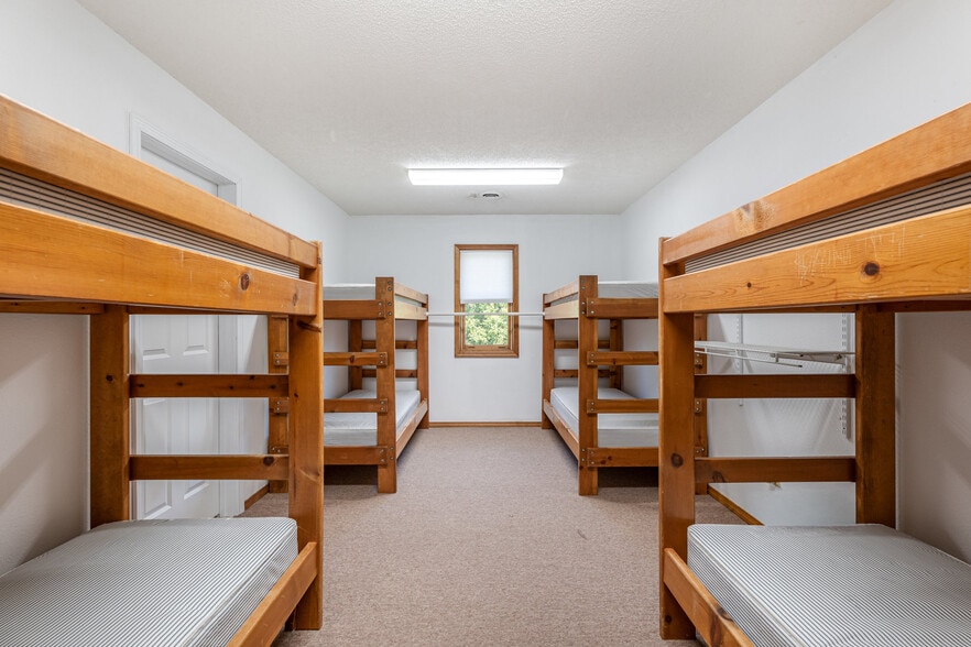 More Photos Of 1626 State Route 31, Oswego Specialty For Sale