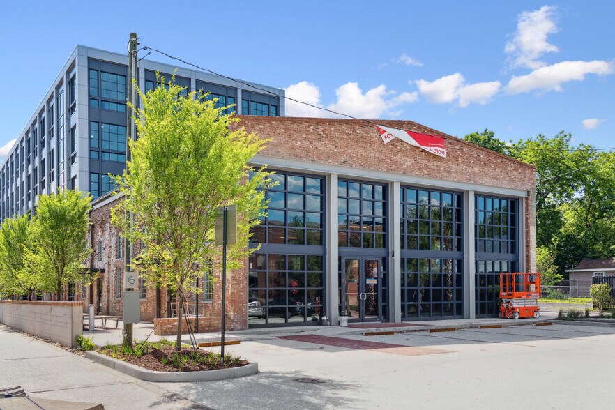 More Photos Of 651 Meeting St, Charleston Office Residential For Lease