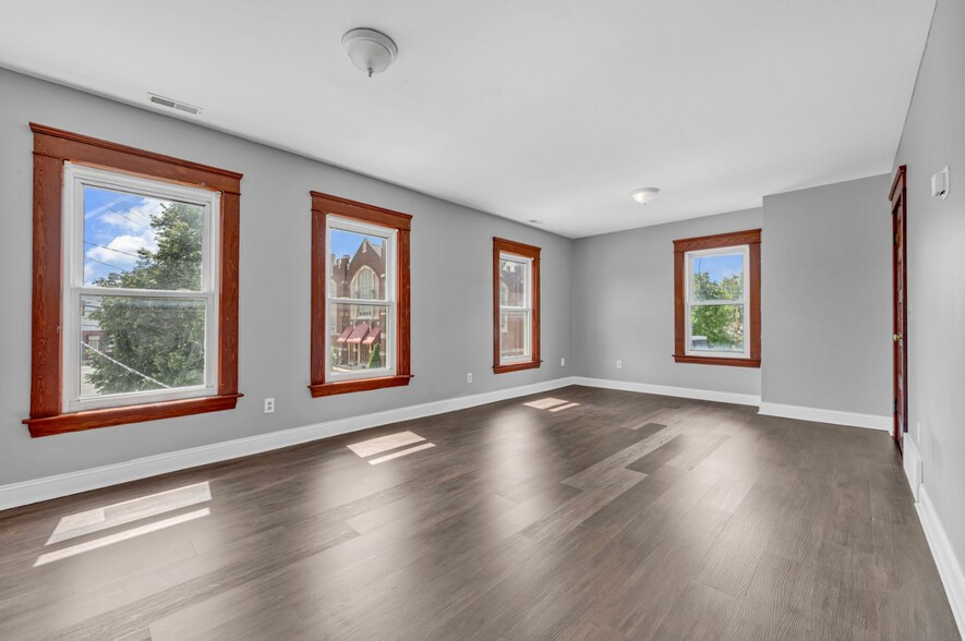 More Photos Of 4438 Pearl Rd, Cleveland Apartments For Sale